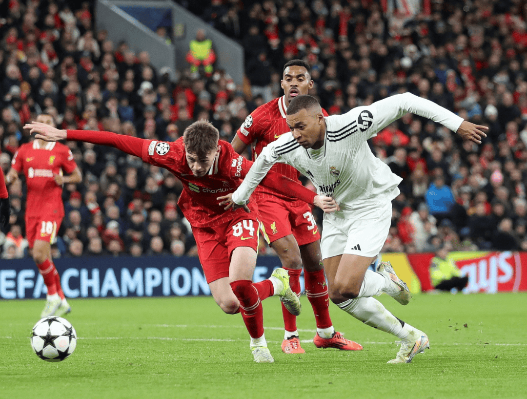 金年会-包含赛地聚焦——欧冠国际比赛日热度飙升；罗马状态回暖；话题不断；医务组通报恢复的词条