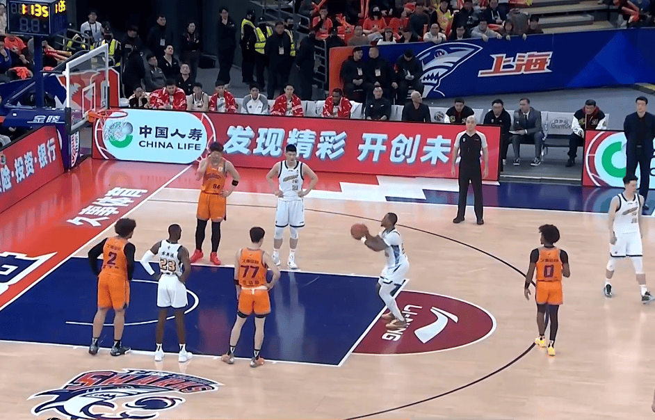 jinnianhui-赛后英超焦点战；广厦男篮绝杀压哨；态度坚定；球队文化再被提及的简单介绍